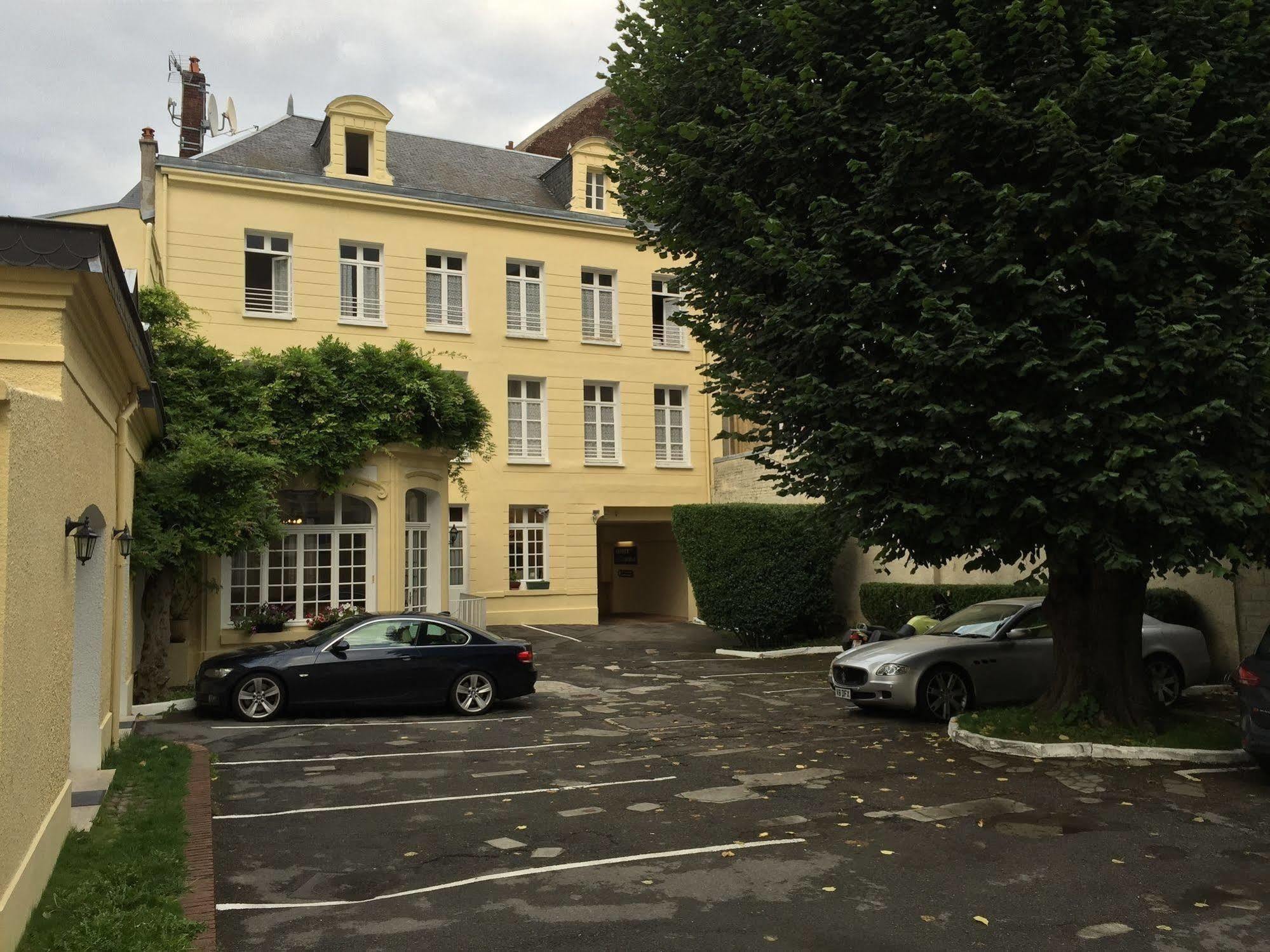 Hotel Memorial Saint-Quentin  Dış mekan fotoğraf