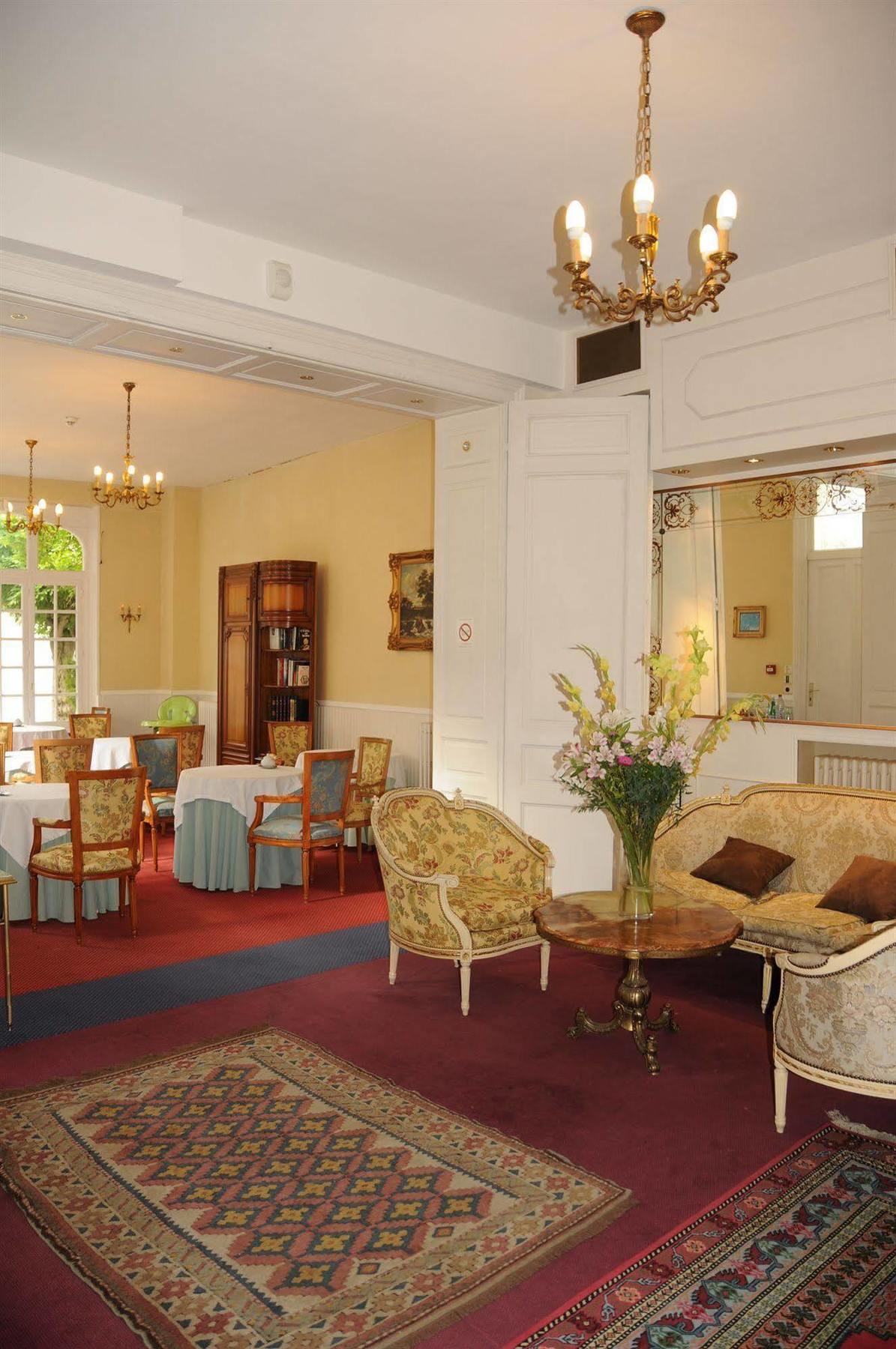 Hotel Memorial Saint-Quentin  Dış mekan fotoğraf